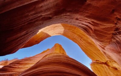 Discover the Unique Ecos of Peek-A-Boo Slot Canyon